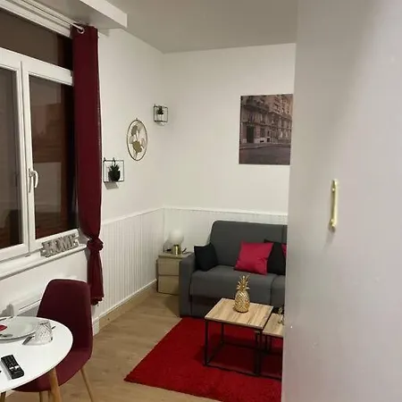 شقة Peaceful Saint-quentin سانت كونتان